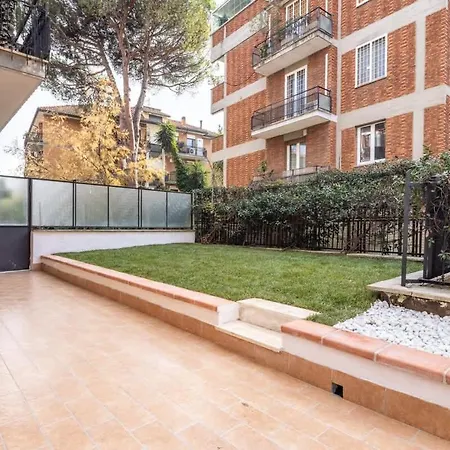 Garden House By Buddyrent Apartament